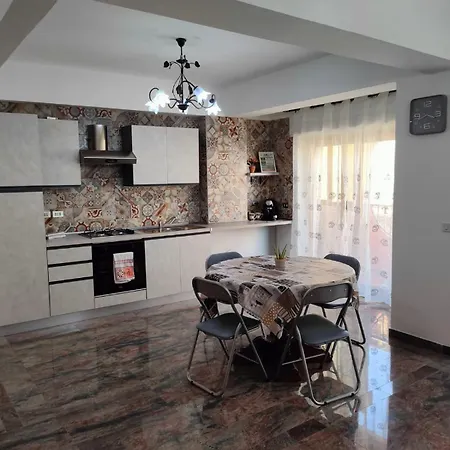 A Due Passi Dal Mare